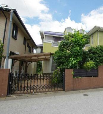 カーポートつき！