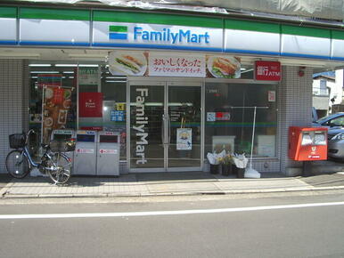 ファミリーマート横浜蒔田店