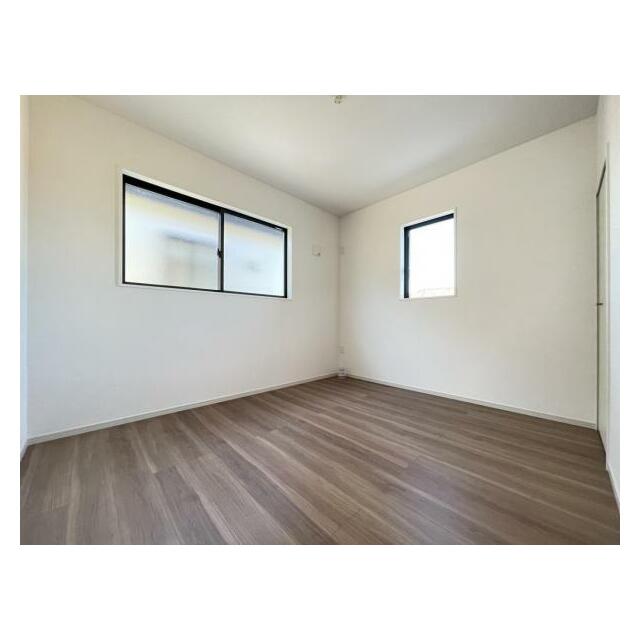 2階にはお部屋が3部屋！全部屋に収納が付いています＾＾