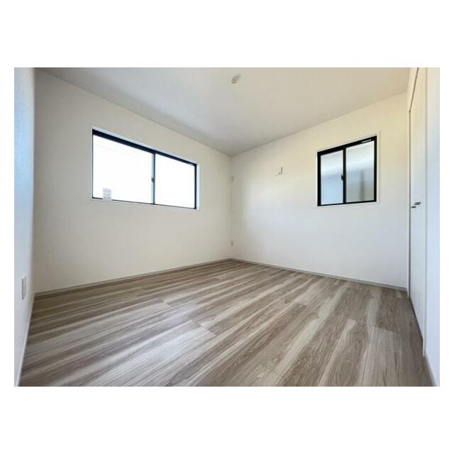 各部屋にクローゼットが付いているので整理整頓も安心＾＾