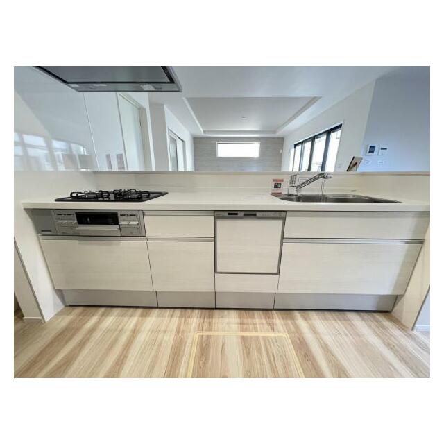 家族の顔が見えるカウンターキッチン！配膳や片付けも楽にできますね＾＾