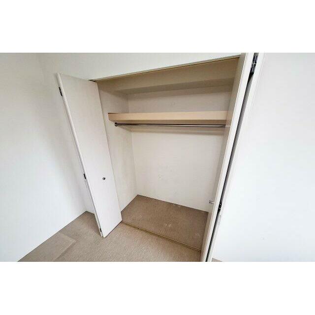 洋室2クローゼット