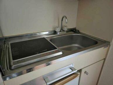 実際のお部屋と異なる場合がございます。