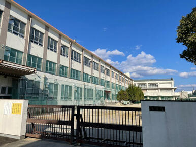 楠中学校
