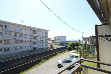 ２Fのお部屋からは海が見えます。 ※写真は前回募集時の物になります。