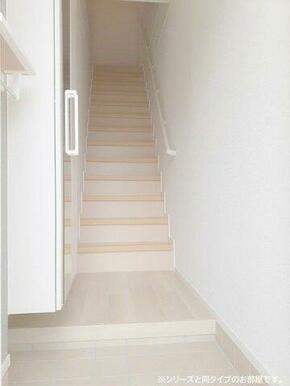 毎日通る玄関はこちらです