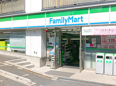 ファミリーマート　牛込柳町駅前店