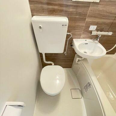 コンパクトで使いやすいトイレです
