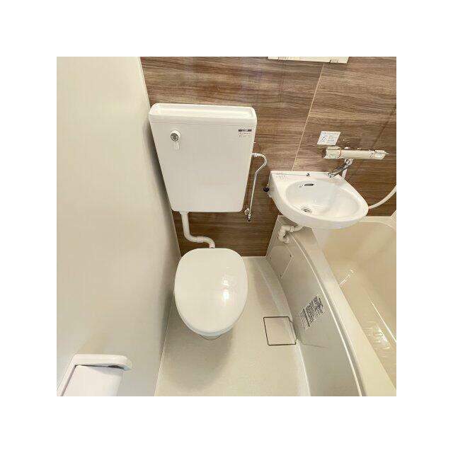 コンパクトで使いやすいトイレです