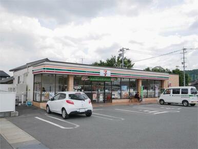 セブンイレブン 鳥栖山浦町店