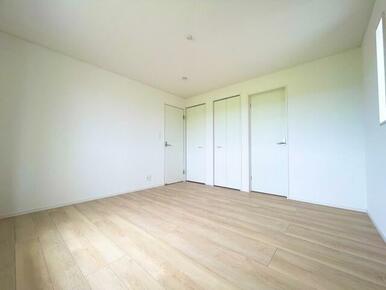 detached 字宇江城