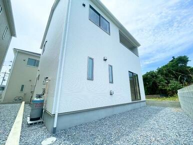 detached 字宇江城