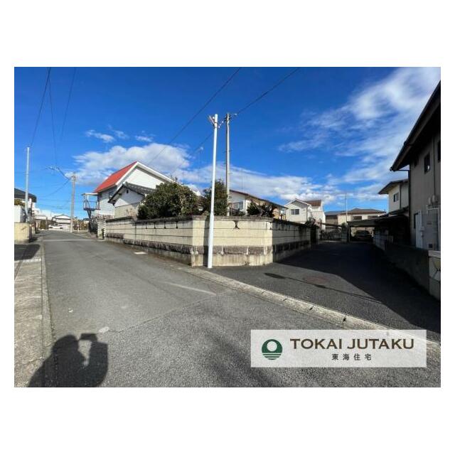 西側・南側約4M幅員の公道角地です＾＾