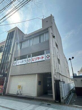 外観塗装は定期的にメンテナンスされています。