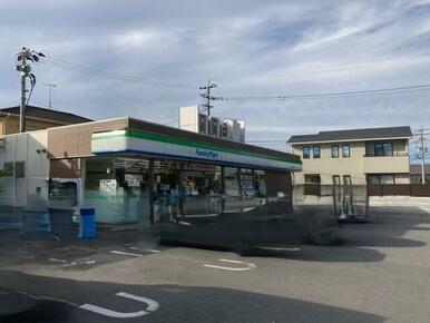 ファミリーマート　大分県立病院西口店