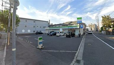 ファミリーマート大芝２丁目店