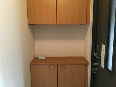 シューズボックス