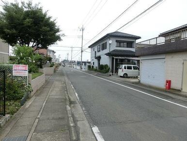 接する道路