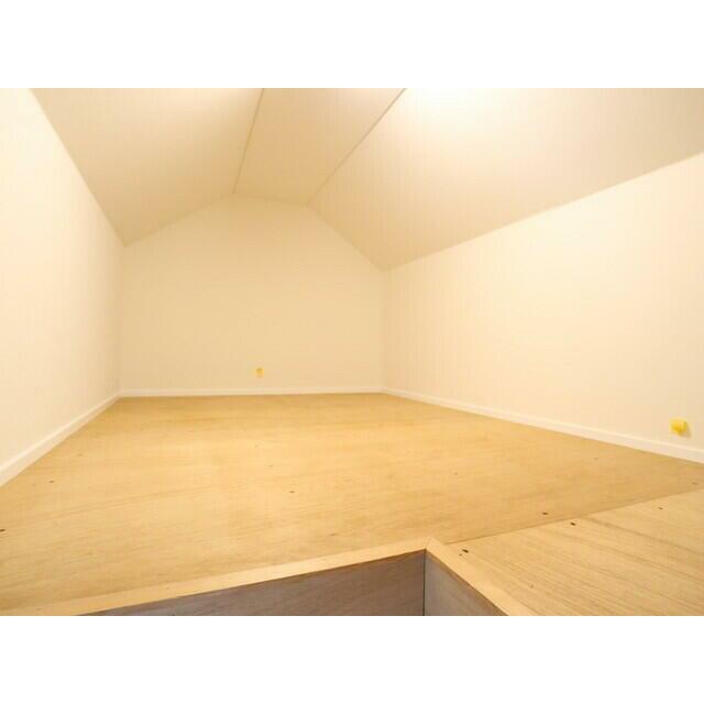 あると便利な屋根裏収納