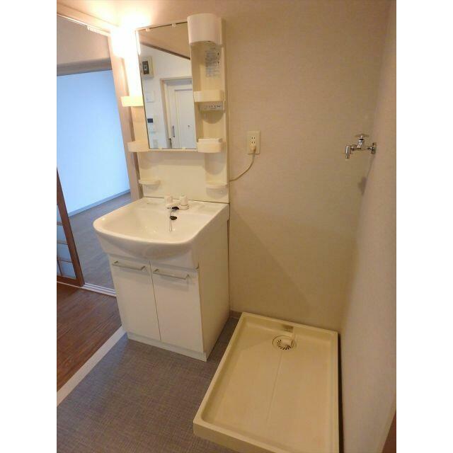 独立洗面台・室内洗濯機置場