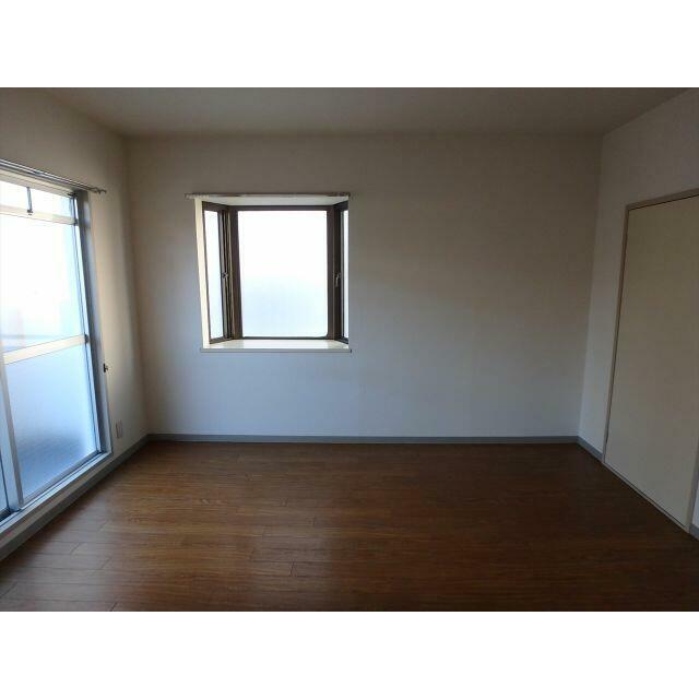 洋室６帖・２面採光