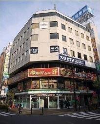 ファミリーマート池袋北口店