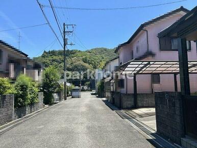 駐車場も出入りしやすいです