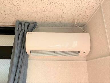 家具家電はメーカー等が異なる場合がございます。