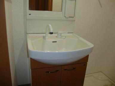 洗髪洗面化粧台