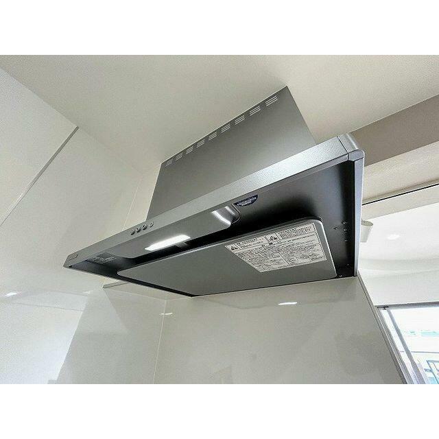 キッチン　レンジフード新品交換済みです