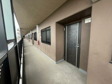 共用部分廊下の写真です♪