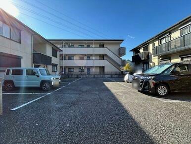 敷地内駐車場（要空確認）