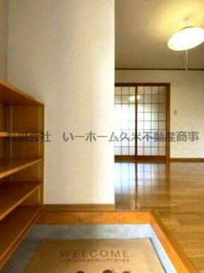 シンプルで使いやすい玄関です