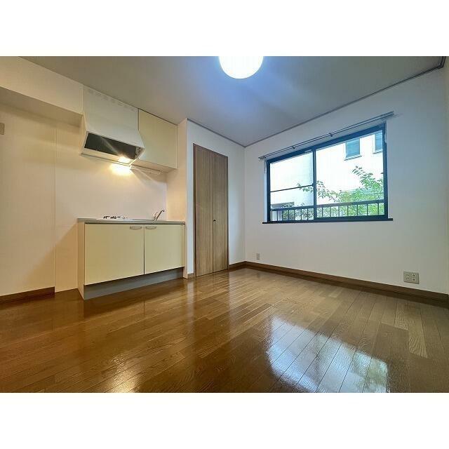 温かい雰囲気のお部屋です♪