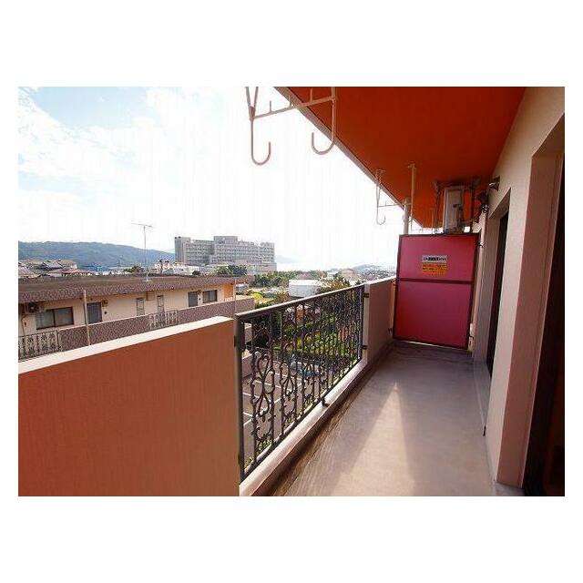 広いバルコニー