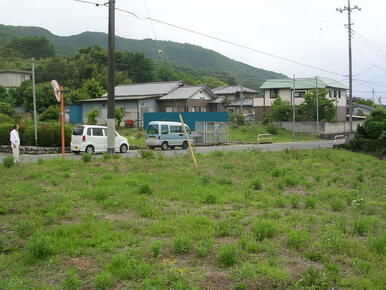 近隣貸駐車場１０台／月１万