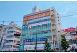 情報提供会社