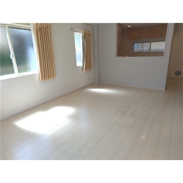 白を基調とした室内
