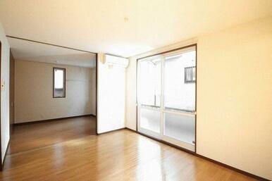 ≪ＬＤＫ＆洋室≫１０帖ＬＤＫと５，５帖洋室♪