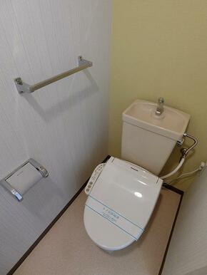 ★温水洗浄便座付きです★