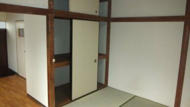 天袋収納付き。