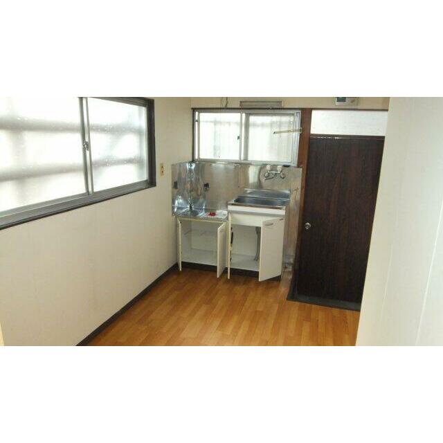 1Ｋでは少し広めのキッチン！！