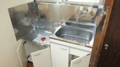 ガスコンロ設置可能です。