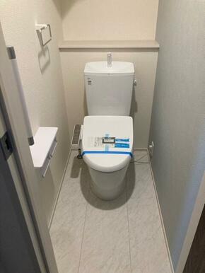 トイレでの転倒リスクを減らしてくれる手すり付き（1号棟）
