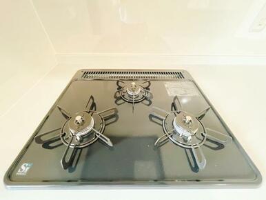 「キッチン」使い勝手のよい3口コンロです。