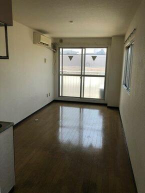 ゆったり過ごせるリビングです