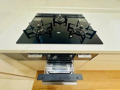新品交換済のコンロ