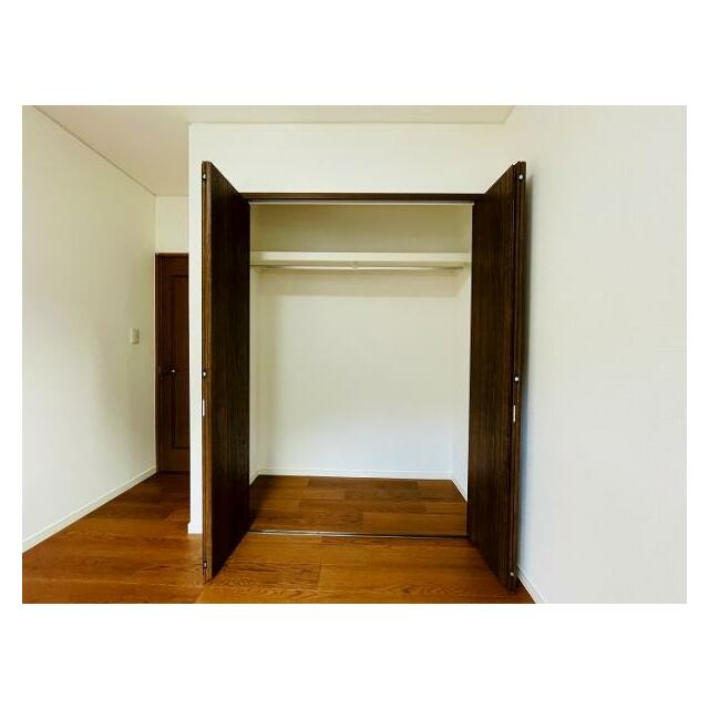 ２階南東洋室　収納