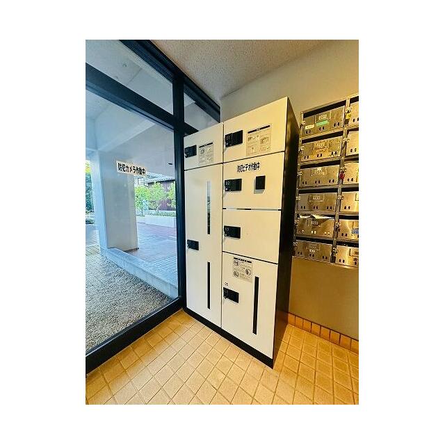 宅配ボックス付き