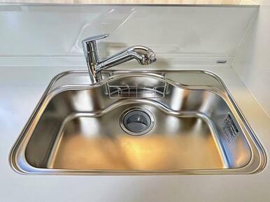 「キッチン」シンクは新品交換済みです。